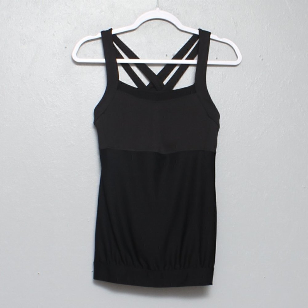Athleta black cross back mesh athletic tank top